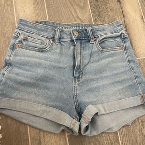 American Eagle Mom shorts high rise no rips